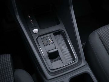 Car image 40