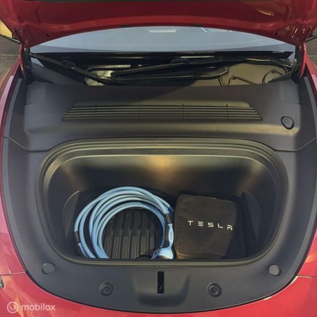 Tesla Model Y 220 kW image number 20