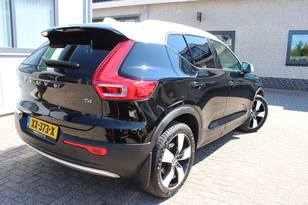 Volvo XC40 T4 140 kW image number 2