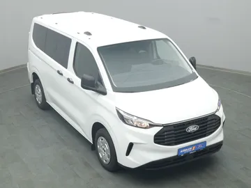 Car image 25