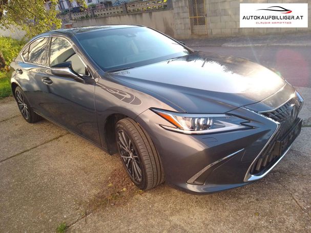 Lexus ES 300 160 kW image number 1