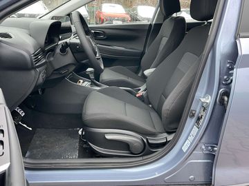 Car image 11