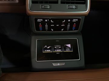 Car image 36