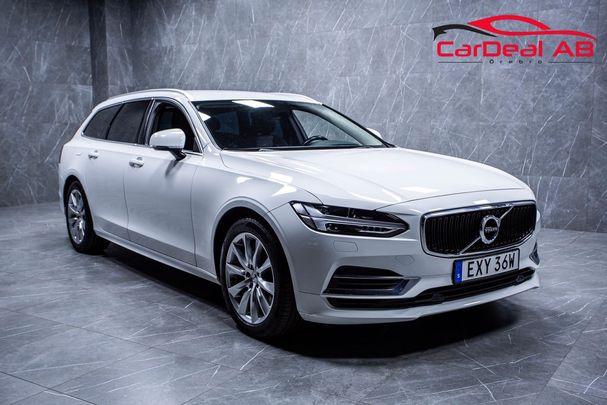 Volvo V90 Recharge T8 AWD Momentum 288 kW image number 2