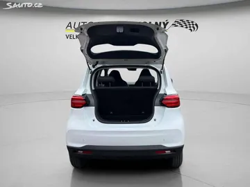 Car image 36