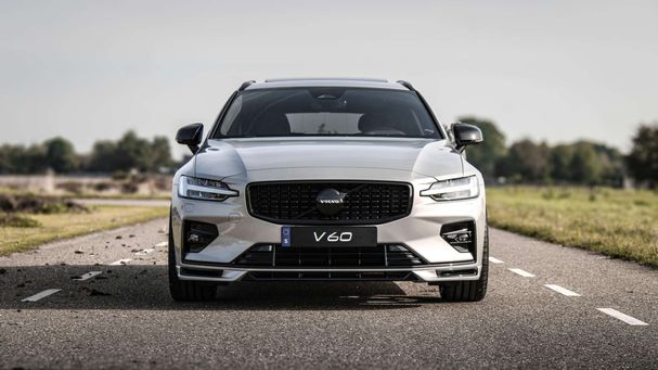 Volvo V60 B4 Plus 145 kW image number 2