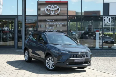 Car image 3