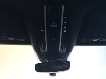 Car image 41