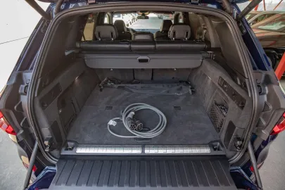 Car image 40