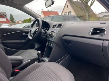 Car image 24