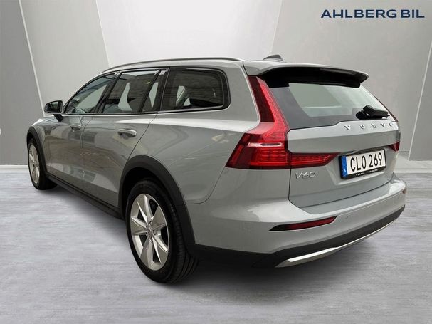 Volvo V60 Cross Country AWD B4 147 kW image number 4