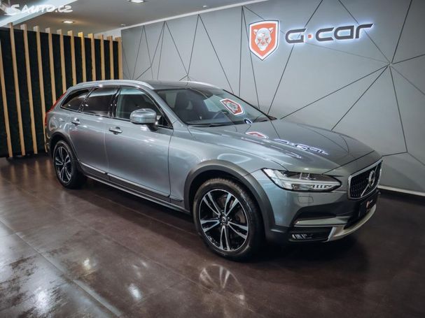 Volvo V90 Cross Country D5 AWD 173 kW image number 1