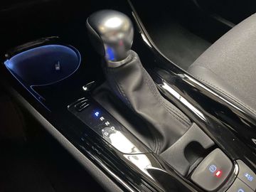 Car image 24