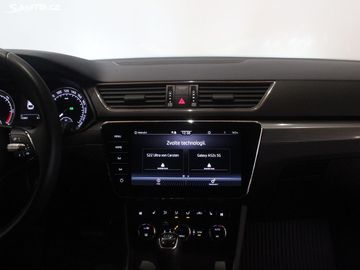 Car image 33