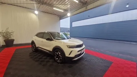Car image 2