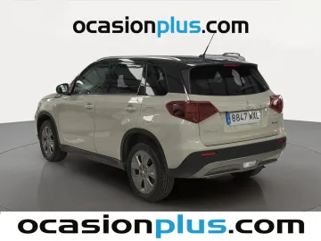 Car image 4