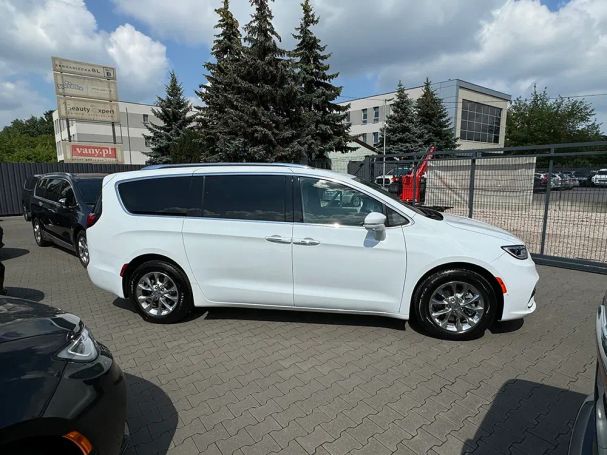 Chrysler Pacifica 214 kW image number 5