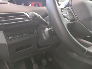 Car image 24