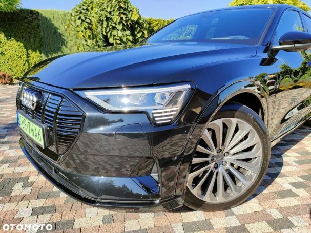 Audi e-tron 55 quattro S-line 300 kW image number 37