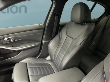 Car image 33