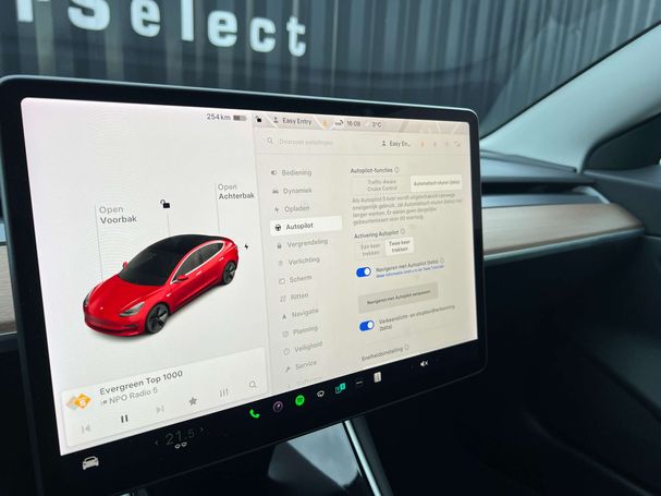 Tesla Model 3 Long Range AWD Dual Motor 258 kW image number 44