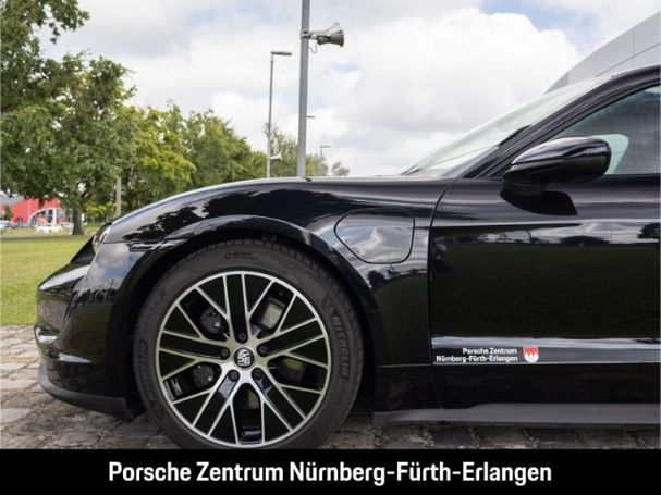 Porsche Taycan 300 kW image number 13