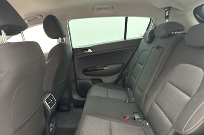 Car image 26