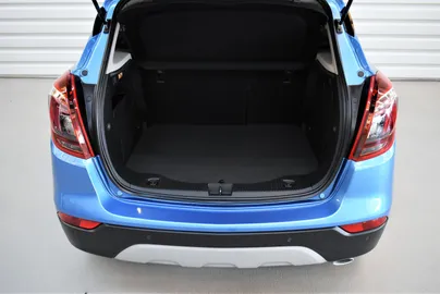 Car image 28