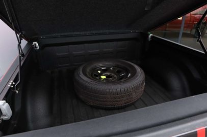 Car image 37