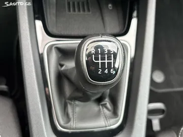 Car image 28
