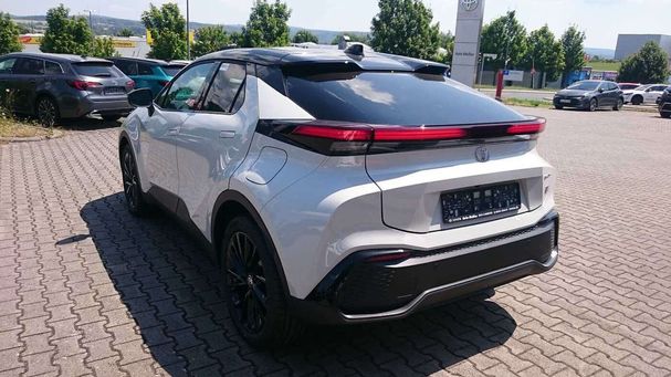 Toyota C-HR 2.0 Plug-In Hybrid 164 kW image number 3