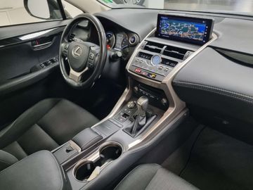 Car image 38