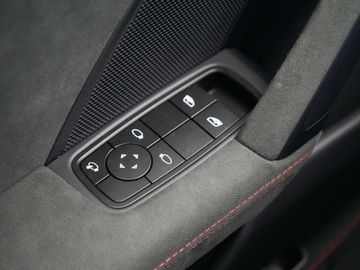 Car image 37