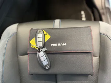 Car image 35
