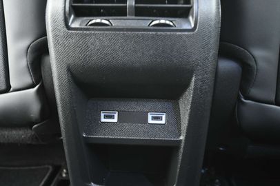 Car image 45