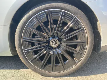 Car image 31