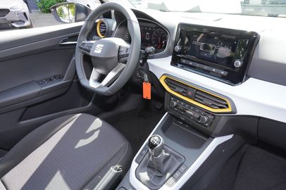 Car image 8