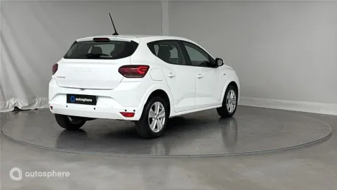 Car image 5