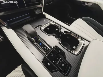 Car image 50