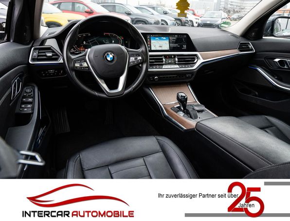 BMW 320d xDrive Luxury Line 140 kW image number 4