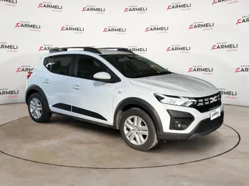 Car image 2