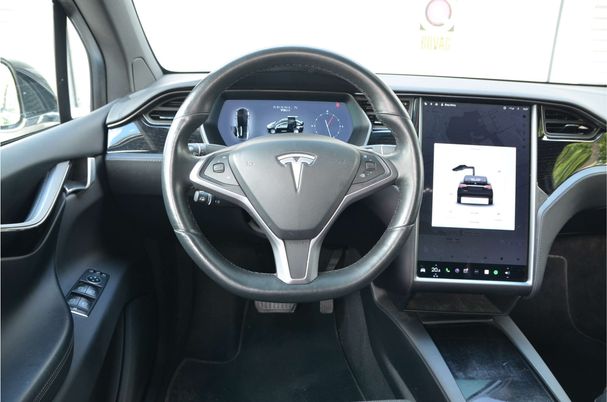 Tesla Model X 75D AWD 245 kW image number 17