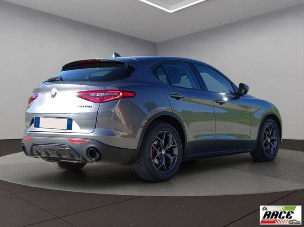 Alfa Romeo Stelvio 2.2 Diesel AT8 140 kW image number 2