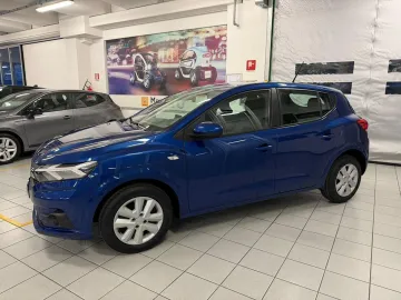Car image 2