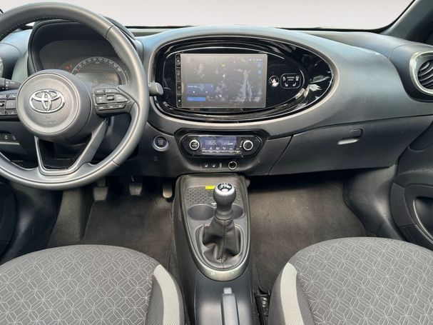 Toyota Aygo X 53 kW image number 13