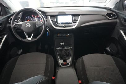 Car image 22