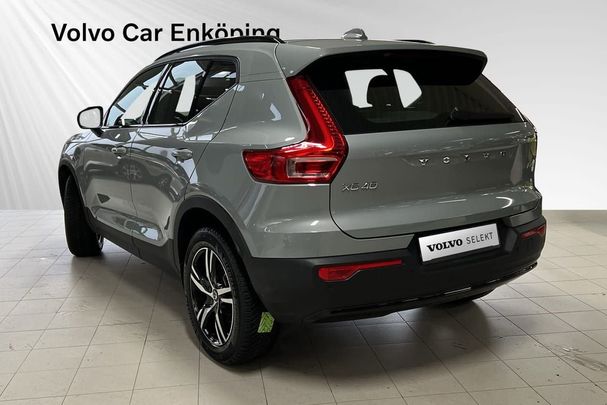 Volvo XC40 B4 Plus Dark 147 kW image number 3