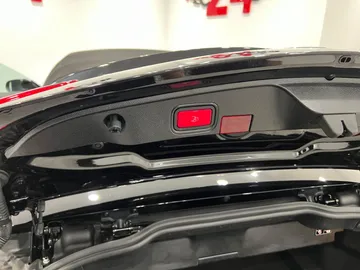 Car image 37