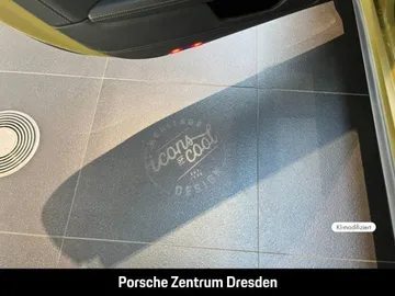 Car image 35