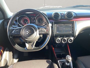 Car image 13